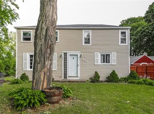 118 Sparling Dr, Rochester, NY 14616