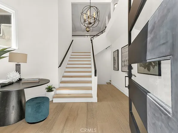 4148 Sunswept Dr, Studio City, CA 91604