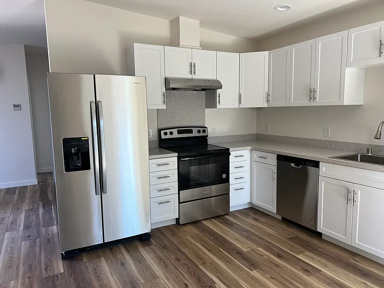 1208 Olive Ave — Photo 12