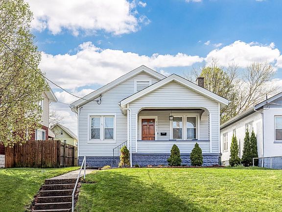 2nd image of 2617 Leslie Ave