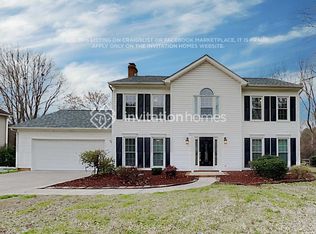 8701 Stratton Farm Rd, Huntersville, NC 28078