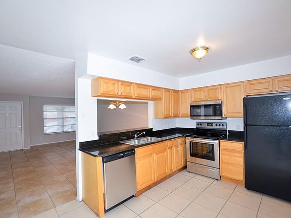 4th image of 7504 Golden Glenn Dr