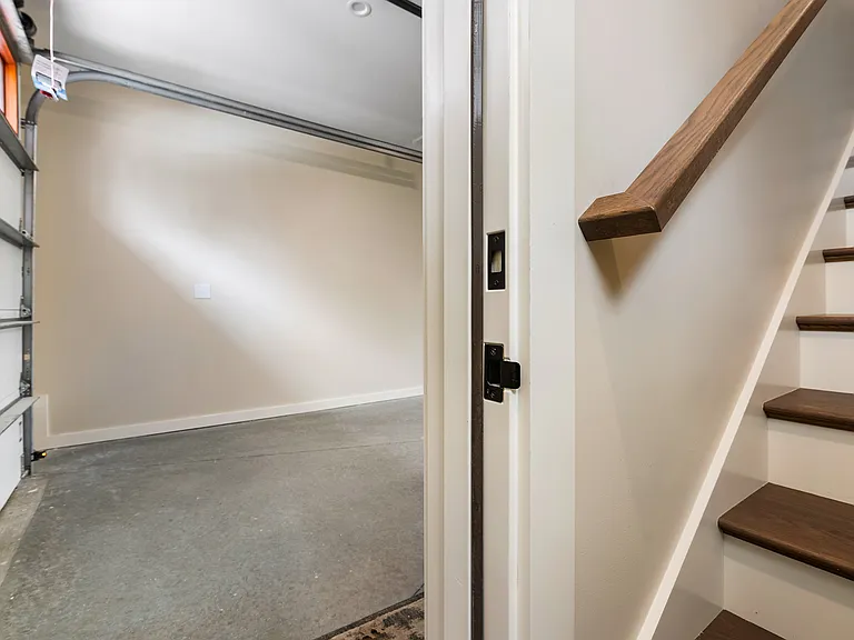 669 Lincoln Ave — Photo 15