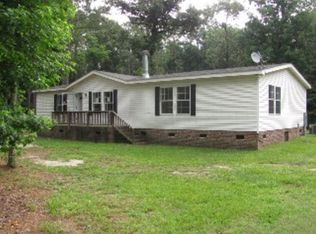 1366 Davis Rd, Snow Hill, NC 28580