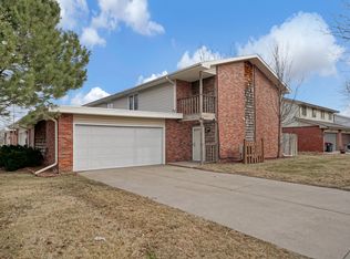 5801 Locust St, Lincoln, NE 68516