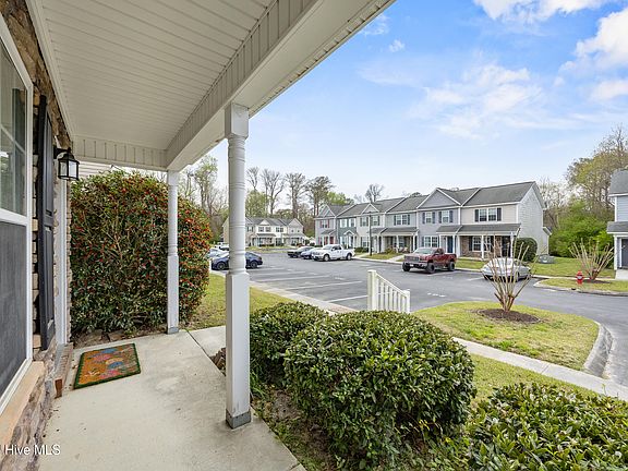5th image of 27 E Doris Avenue #111