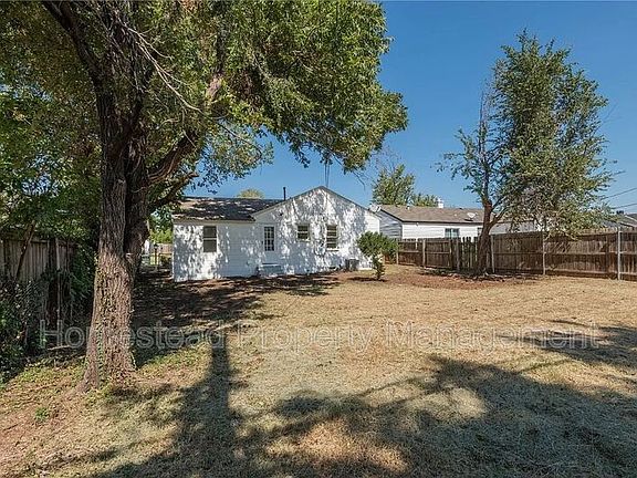 4th image of 3928 Mallard Dr