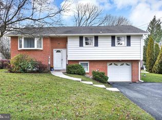 470 Maywood Rd, York, PA 17402