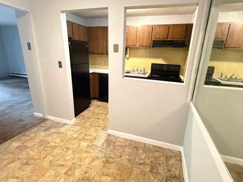 1st image of 21 Erick Rd APT 15