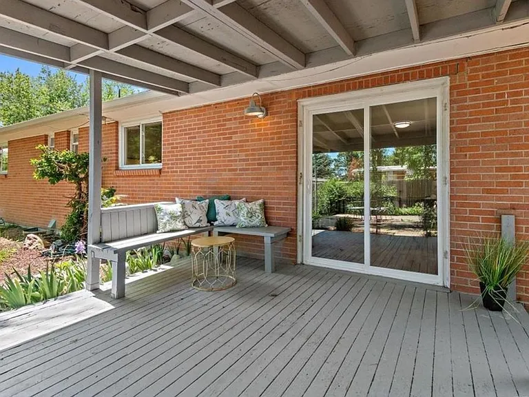 6150 Dudley St — Photo 26