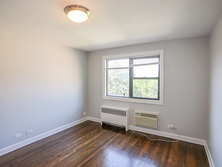 6807 N Ridge Ave #G1 — Photo 7