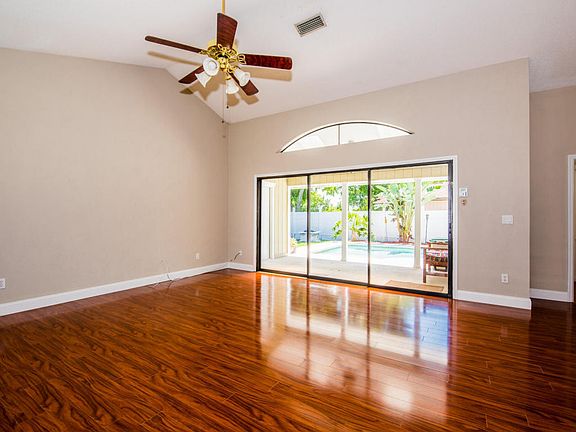 3rd image of 1 Sandy Lake Cir