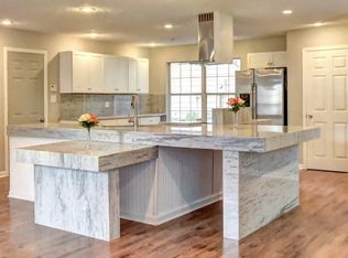 5190 Harbins Point Ln, Lilburn, GA 30047