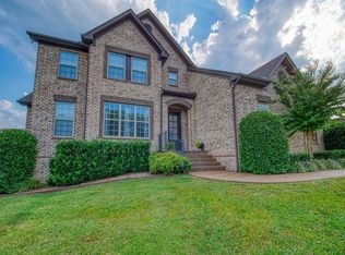 102 Bedford St, Hendersonville, TN 37075