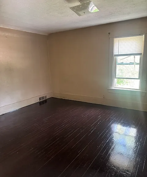 2802 Laurel Ave — Photo 15