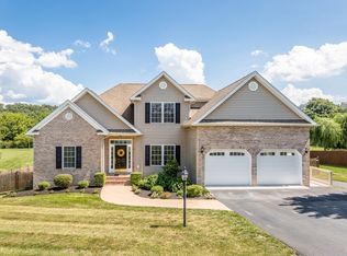 157 Kensington Dr, Fishersville, VA 22939