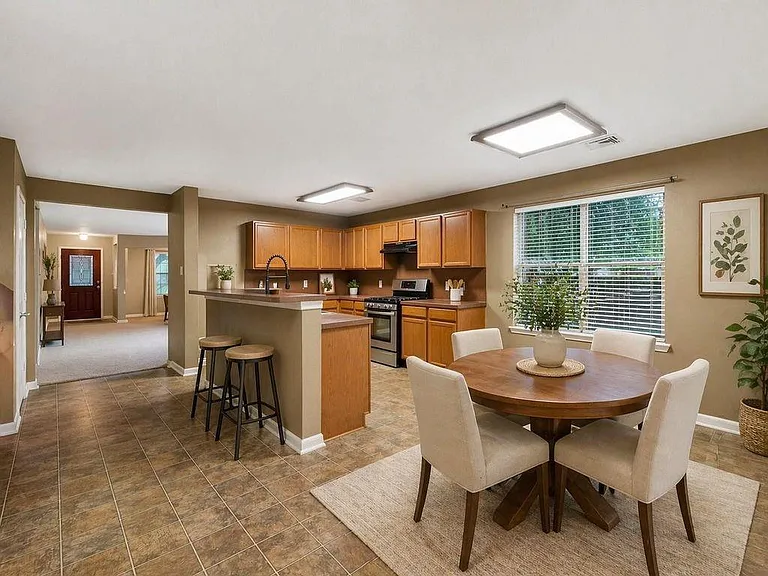 9219 Pinderfield Ct — Photo 10