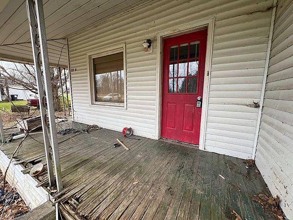 4th image of 727 W State Road 246