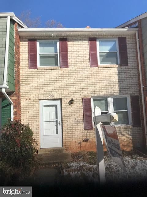 1st image of 14587 Earlham Ct