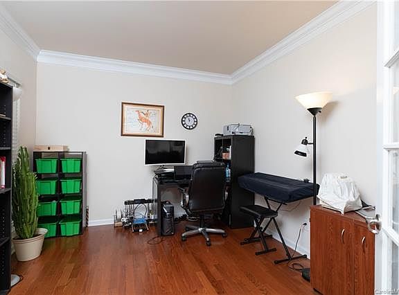 4th image of 2076 Vixon Ln