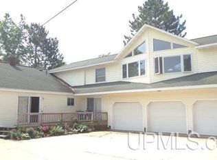 340 N 3rd St, Lanse, MI 49946