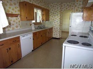3rd image of 1401 14th St