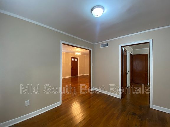 3rd image of 3247 Kimball Ave