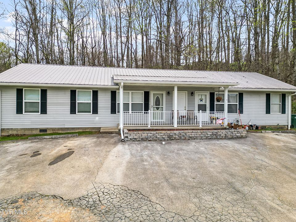 1st image of 377 Bandy Rd