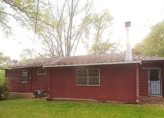 3rd image of 3421 N 39th St