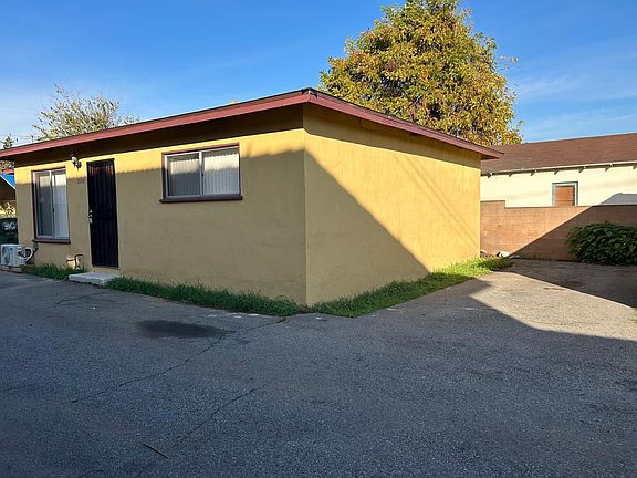2nd image of 3038 Evelyn Ave