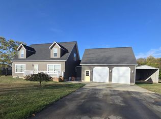 5667 N Winans Rd, Alma, MI 48801