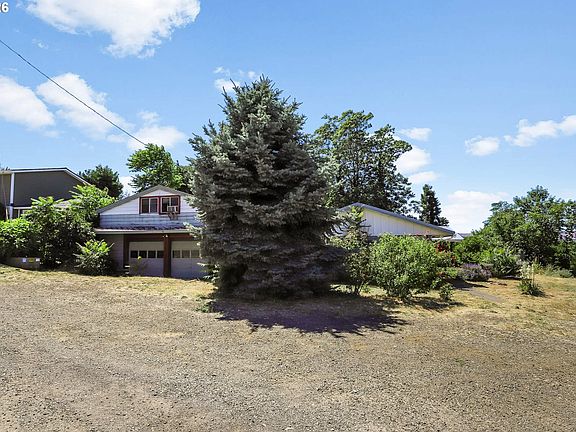 4th image of 1707 Roberts St