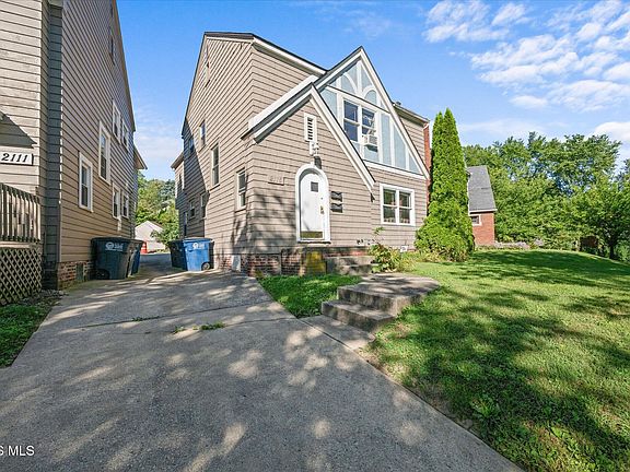 3rd image of 2115 Kensington Rd