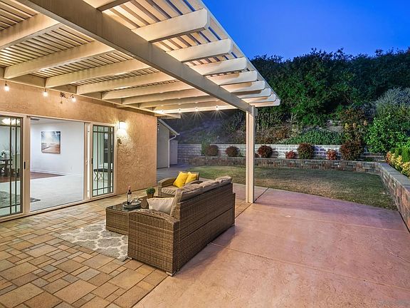 5th image of 8087 Dicenza Ln