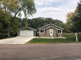 1510 Milford St, West Okoboji, IA 51351