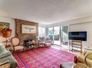 327 9th St #103, New Westminster, BC