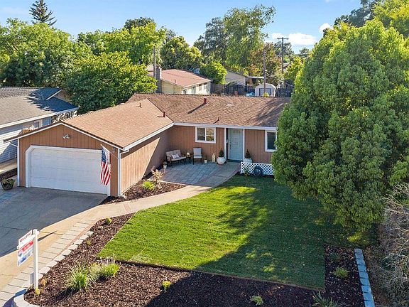 3rd image of 7135 Baranga Dr