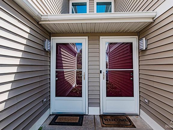 3rd image of 2110 Stone School Cir