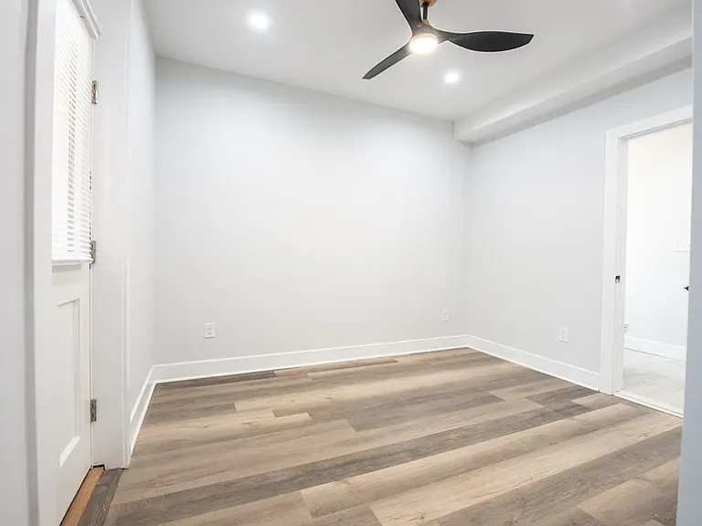 191 W All Saints St #4 — Photo 8