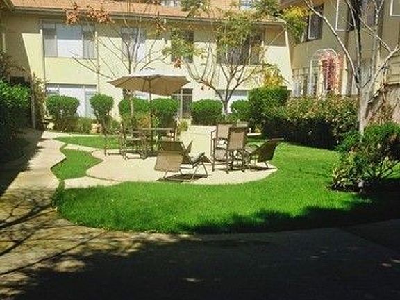 5th image of 11617 Gorham Ave #1