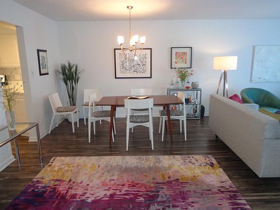 2nd image of 820 Lincolnway W APT 302