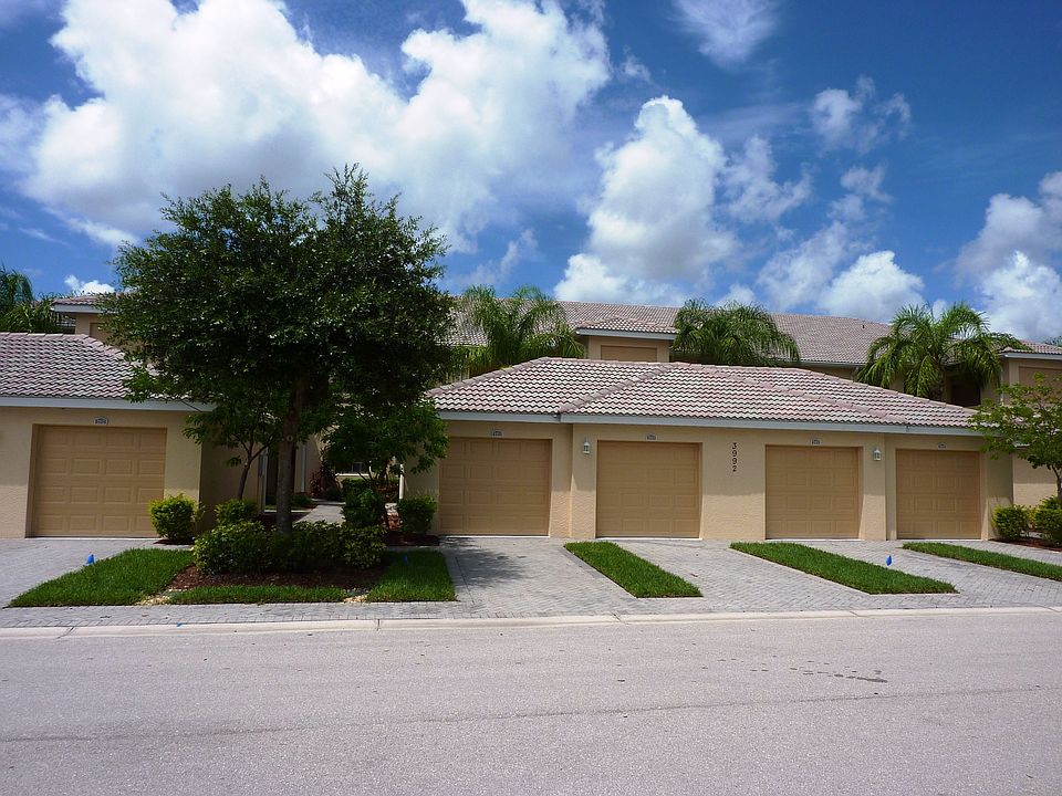 1st image of 3992 Bishopwood Ct E Unit 103
