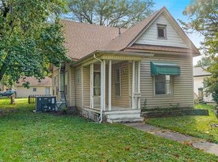 1027 S Main St, Ottawa, KS 66067
