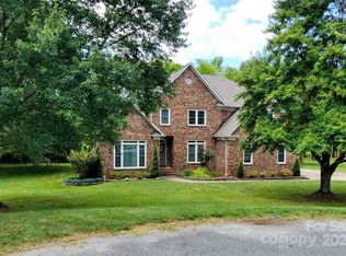 1084 Kite Ct, Matthews, NC 28104