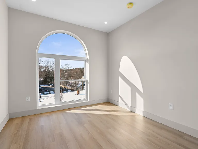 463 Franklin St #202 — Photo 15