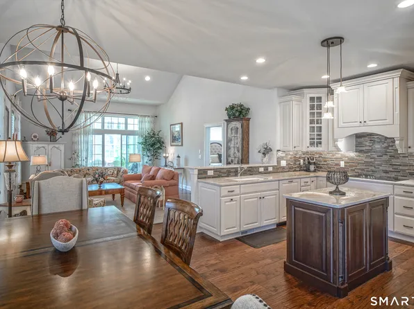 28 Tamarack Court #28, Prospect, CT 06712