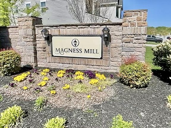 2nd image of 702 Shady Creek Ct