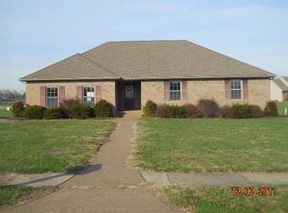 10688 Ridgeview Dr, Elberfeld, IN 47613