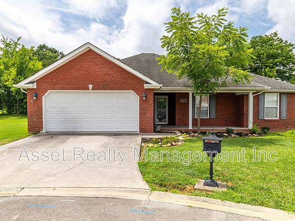2nd image of 801 Colonial Estates Way