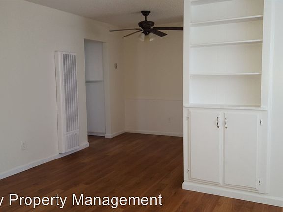 3rd image of 4128 Wabash Ave APT 08